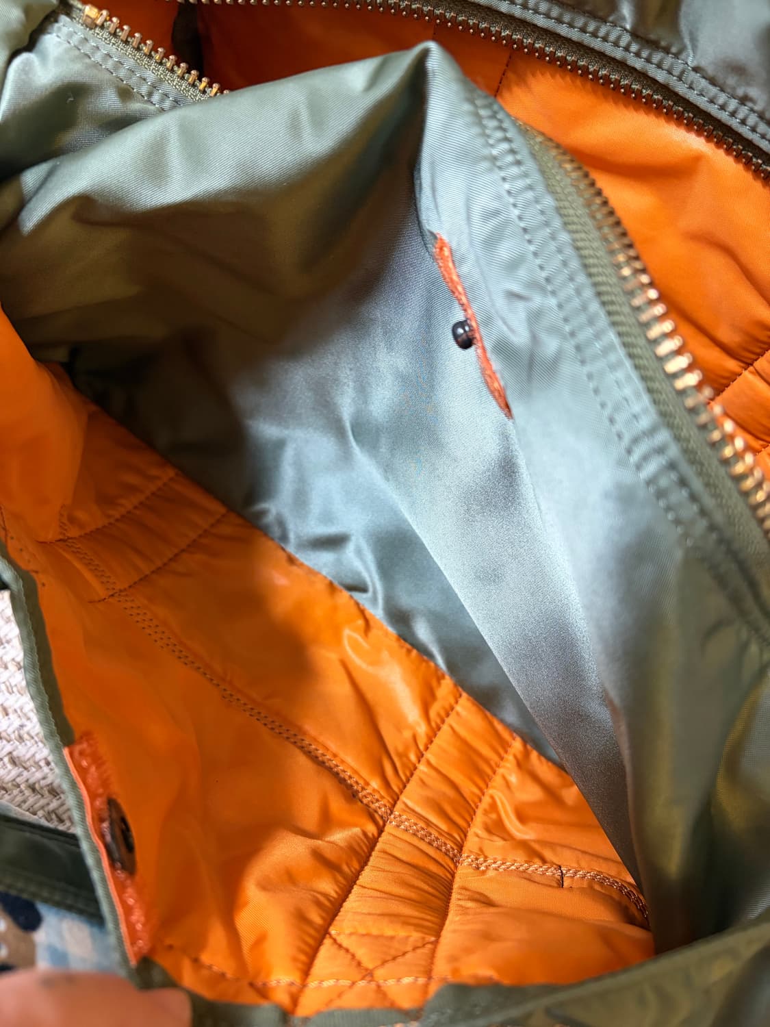 포터 탱커 더플백 라지 세이지그린 상품이미지4