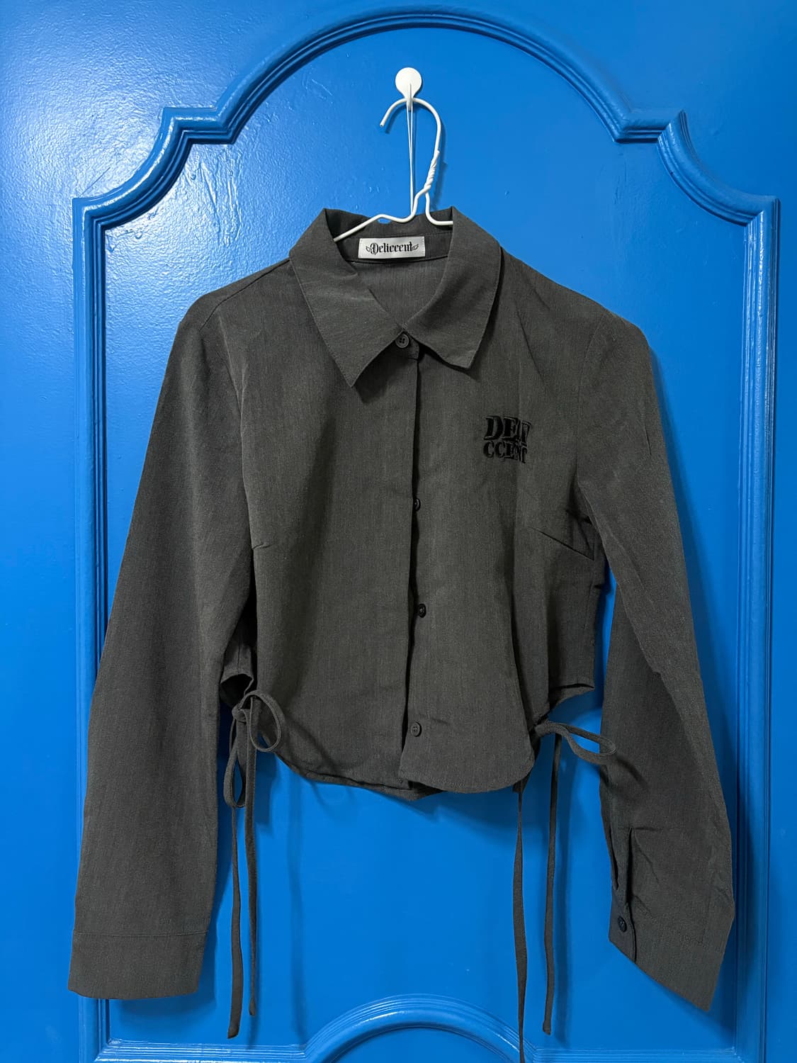 deliccent gray shirt 상품이미지1