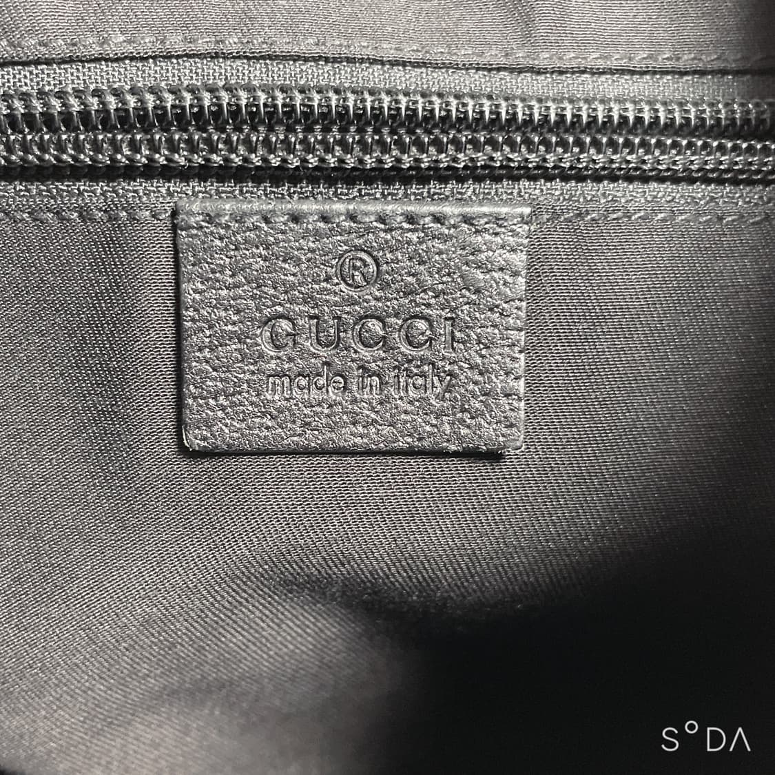 구찌 GG로고 크로스백 상품이미지9