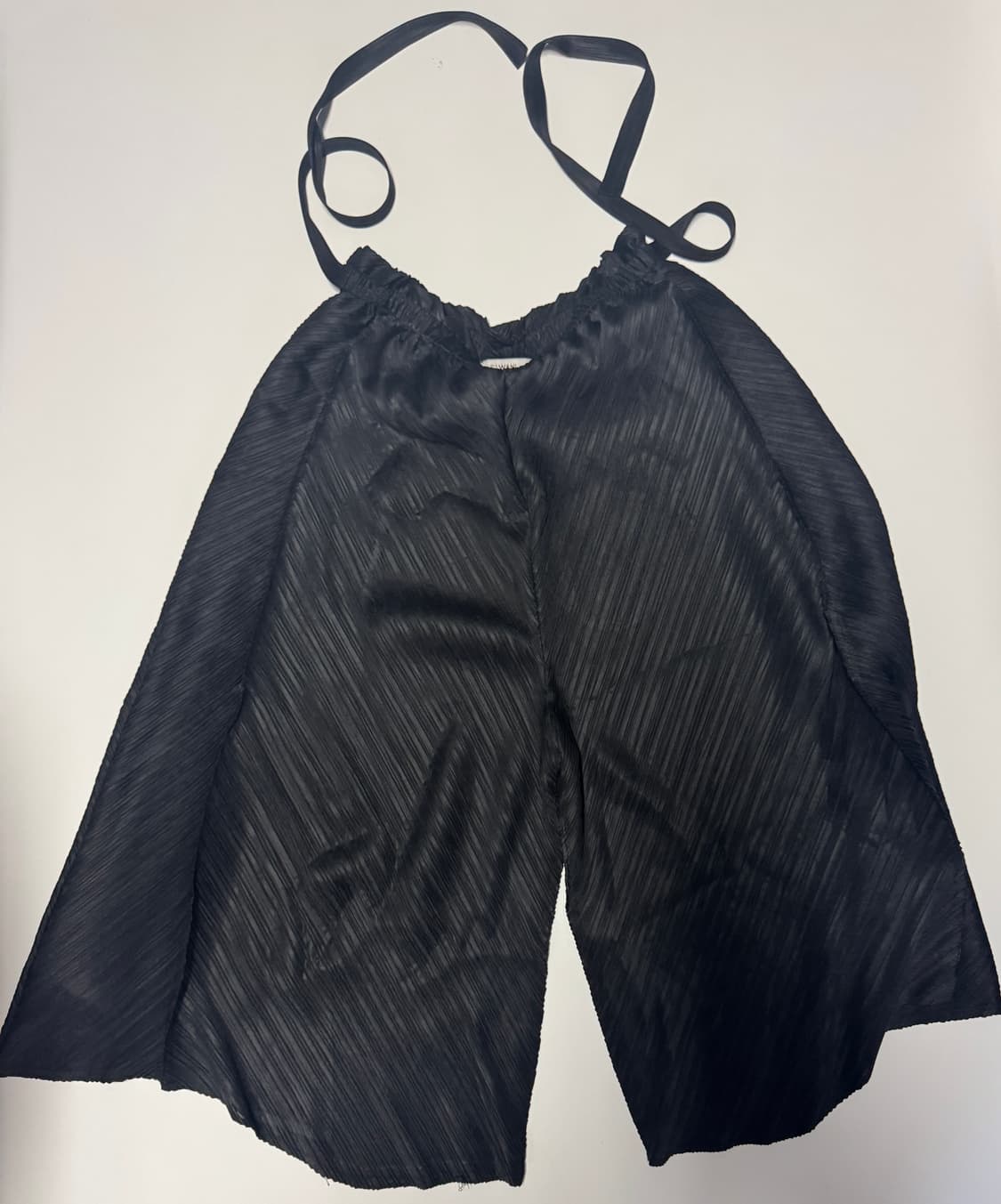 여성 손정완 SJWANI 25년도 언발란스 플리츠 팬츠 상품이미지1