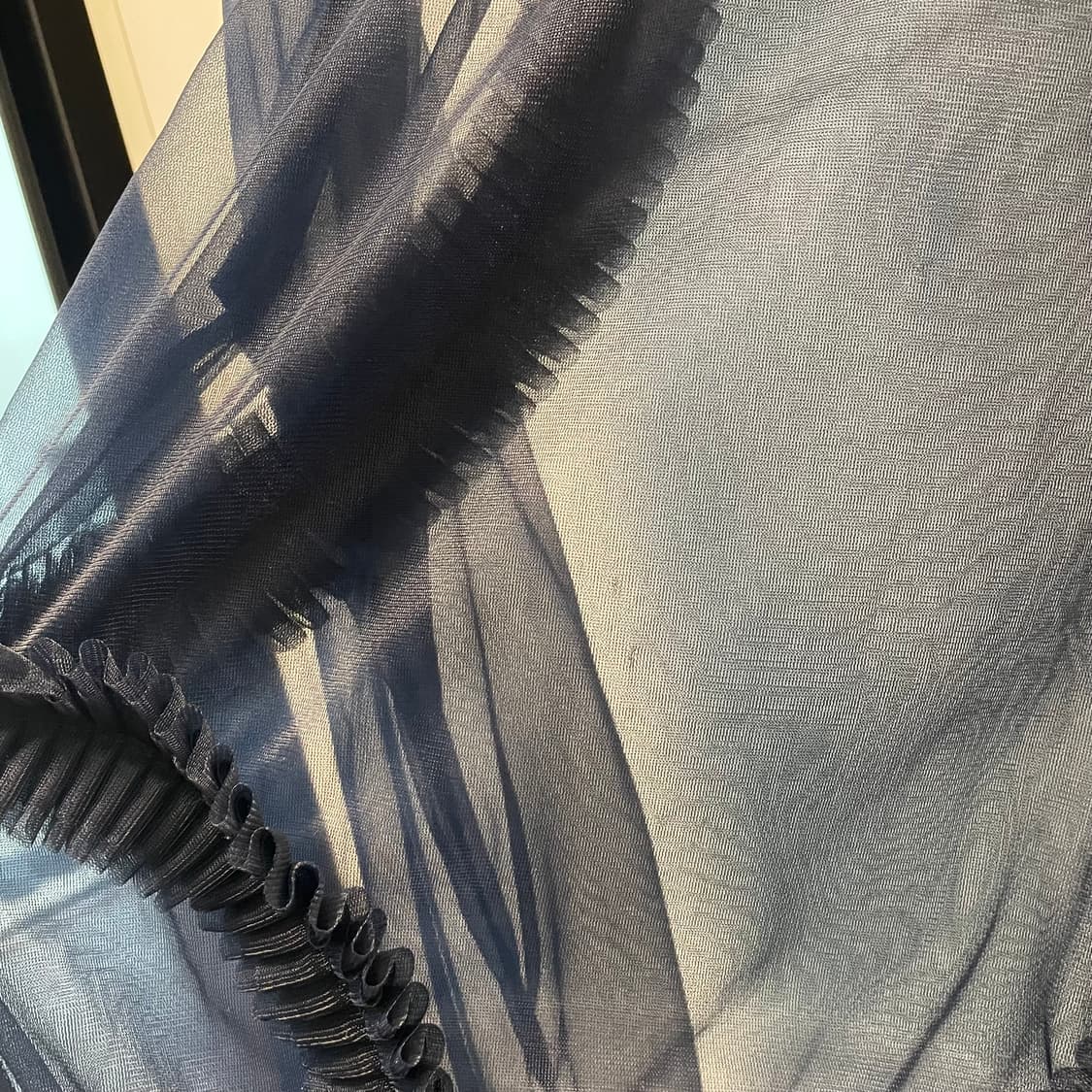 울리카 상투스 메쉬 스웻셔츠 네이비 pleated navy 상품이미지4