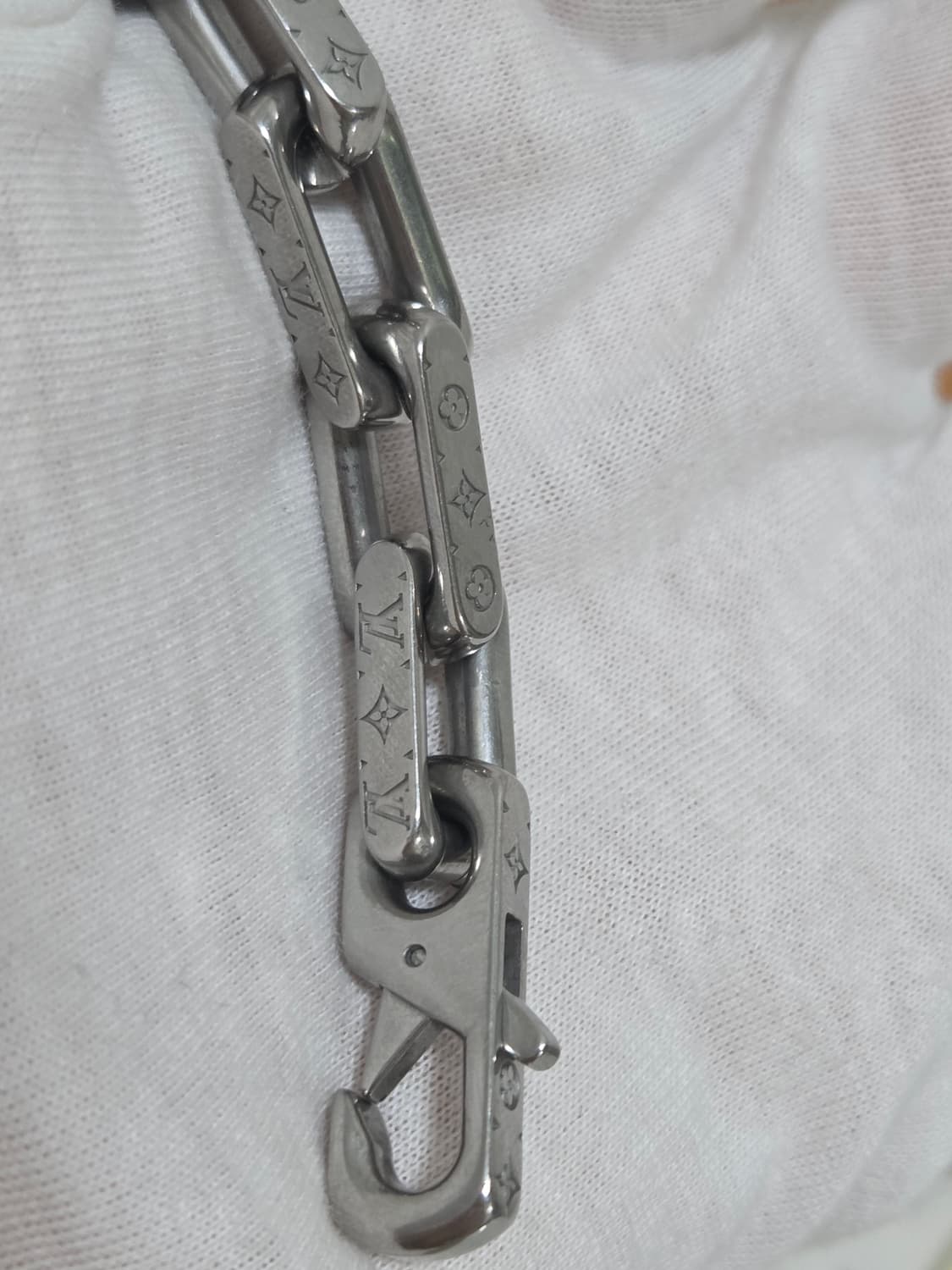 [새상품급] 루이비통 버질아블로 모노그램 팔찌 M Size 상품이미지5