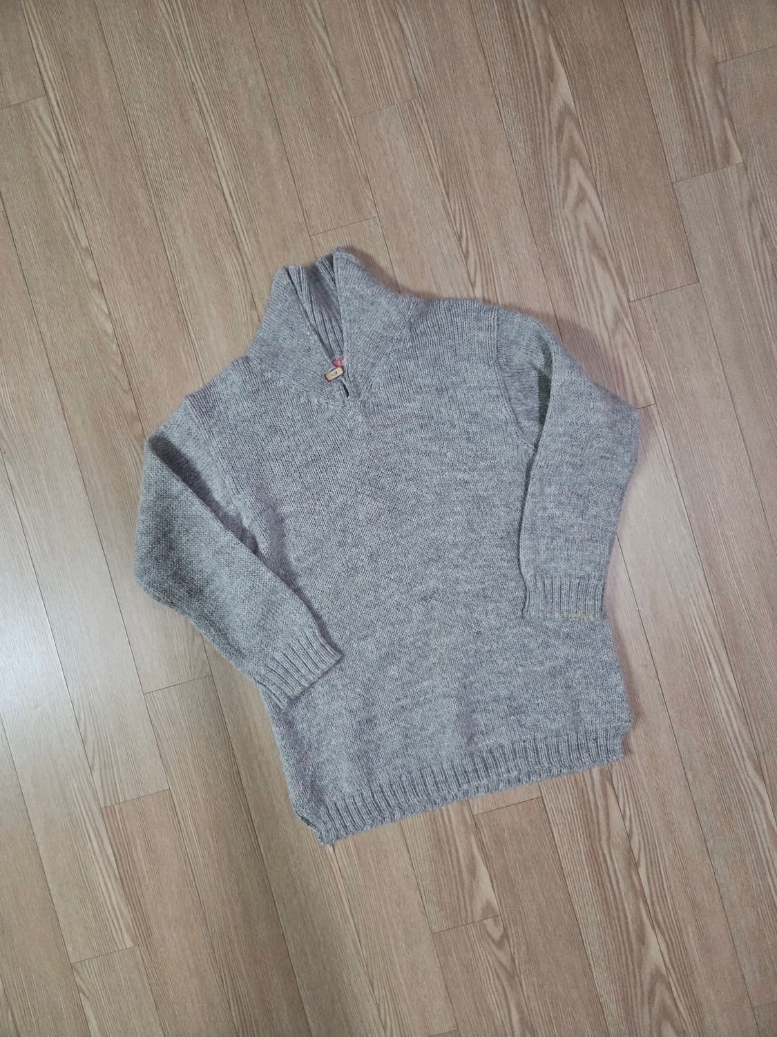 45RPM 라이트 그레이 하이넥 짜임 니트 상품이미지3