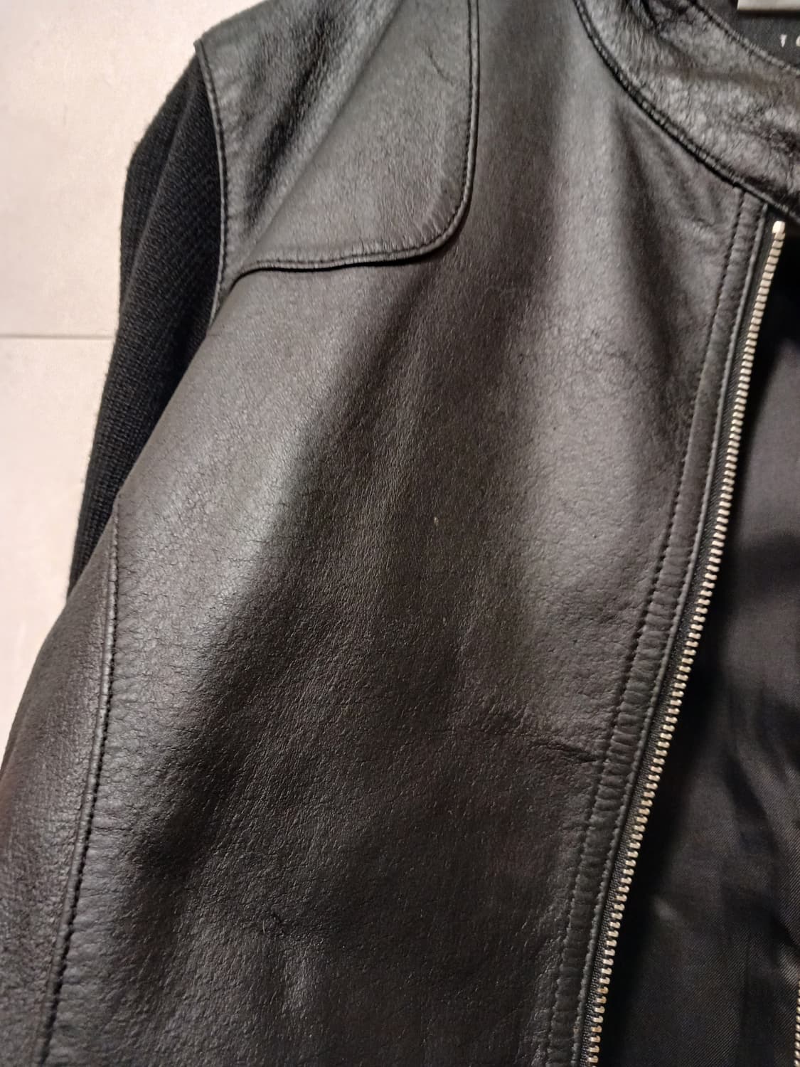 톰보이 정품 여성 돼지가죽 100% 소재 자켓 91-94-165 상품이미지3