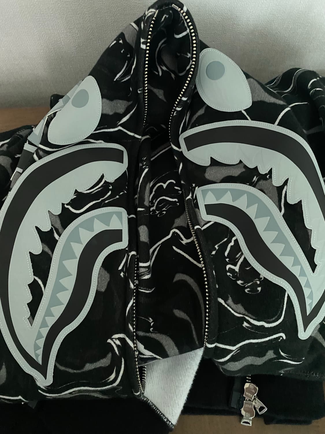 베이프 마블링카모 샤크 후드집업 상품이미지3