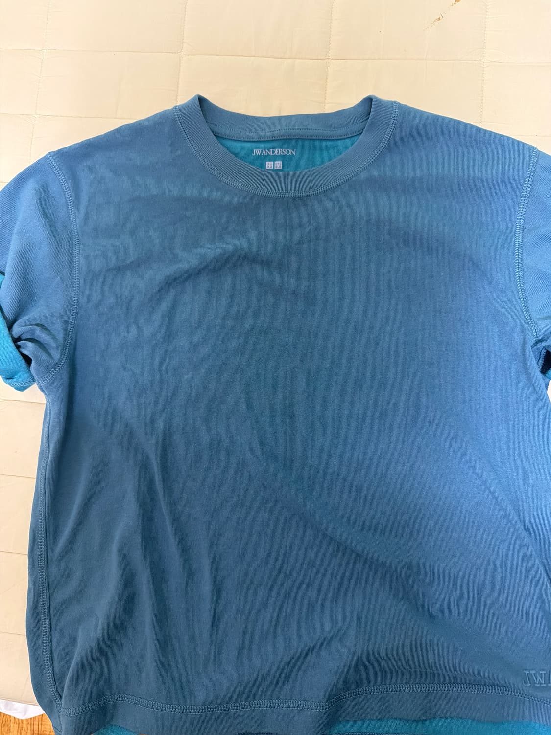 JW앤더슨 바이컬러T 블루 유니클로 반팔 상품이미지2