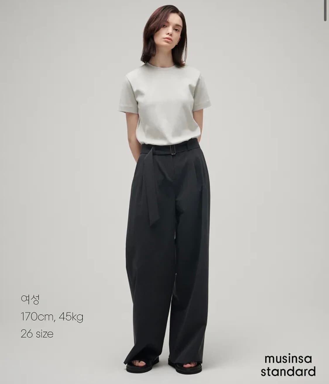 무신사스탠다드우먼즈 리얼 와이드 벨티드 슬랙스 [차콜 그레이] 상품이미지9