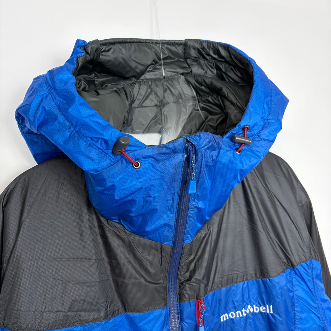 몽벨 플랫 아이언 패딩 자켓 상품이미지2