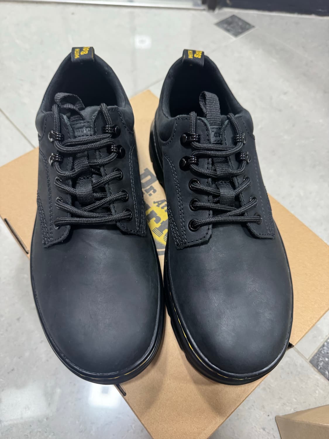 (270) 닥터마틴 리더 와이오밍 레더 유틸리티 슈즈 블랙 상품이미지1