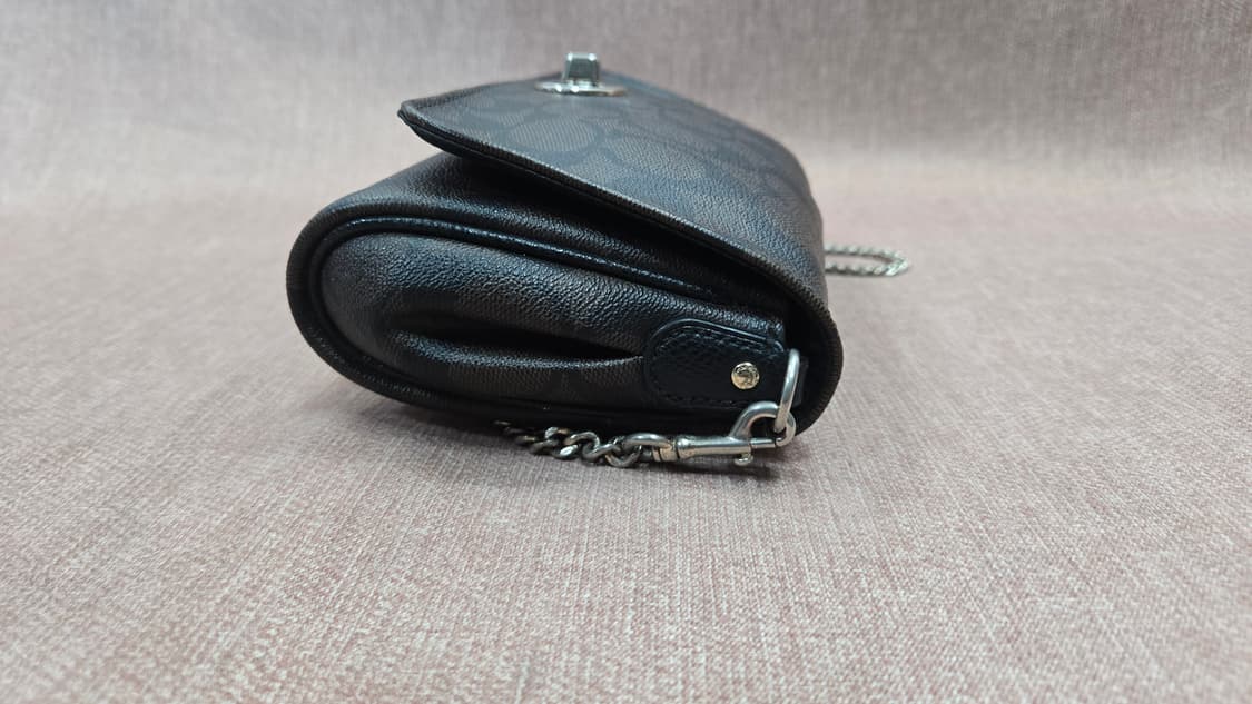 코치 시그니처 체인 미니 숄더백 상품이미지5