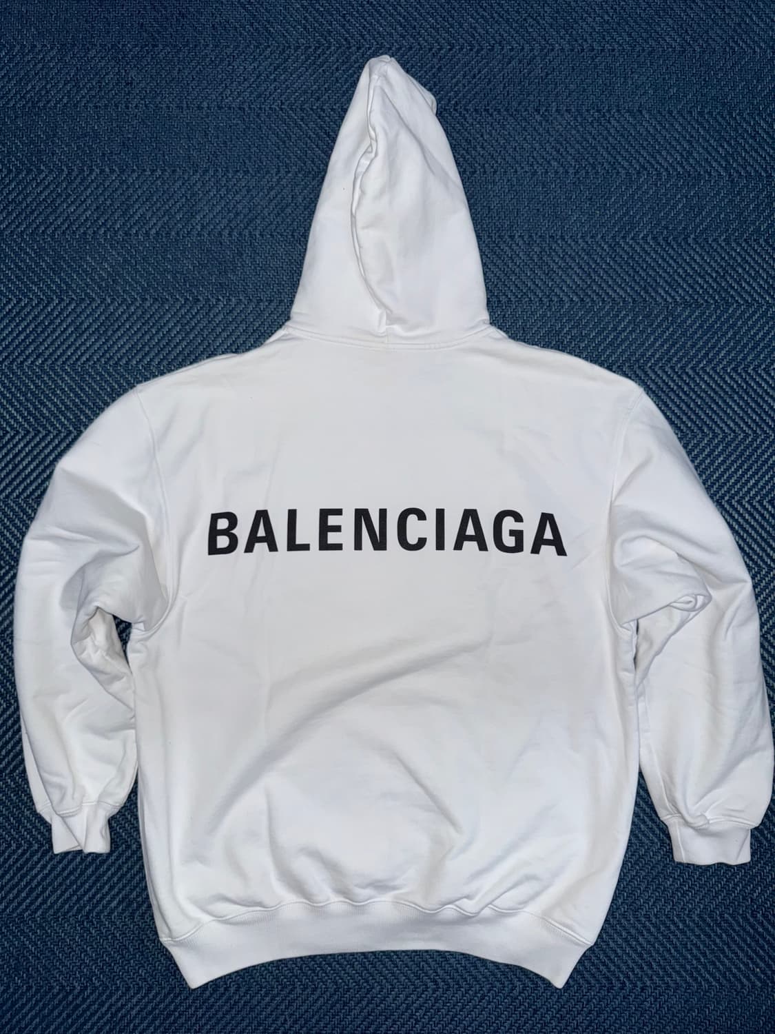 발렌시아가 2017 컬렉션 백로고 후드 상품이미지2