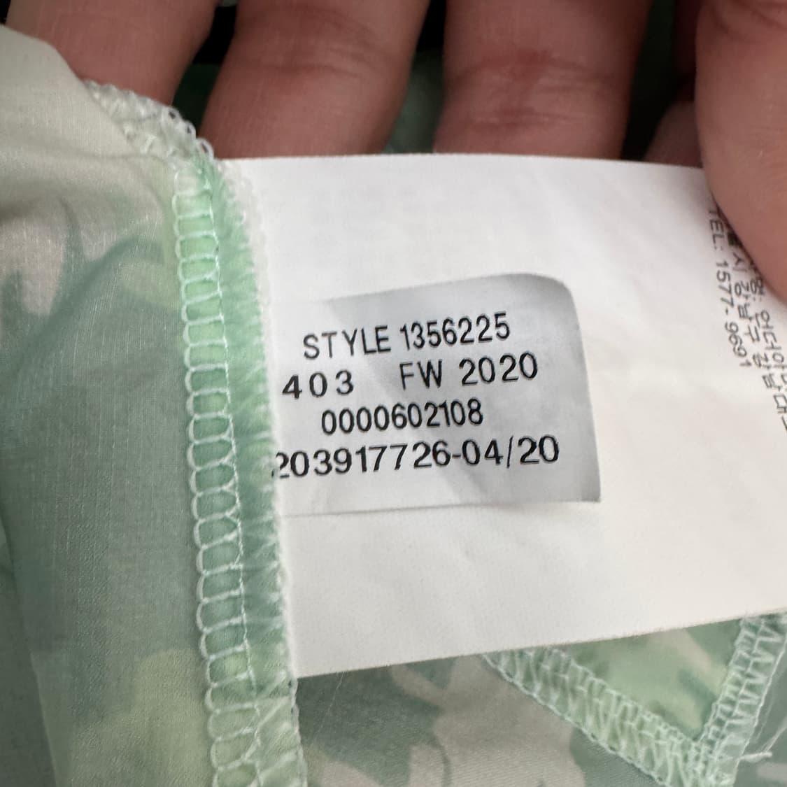 여성용 S 언더아머 런닝 경량 바람막이 후드 자켓  상품이미지7