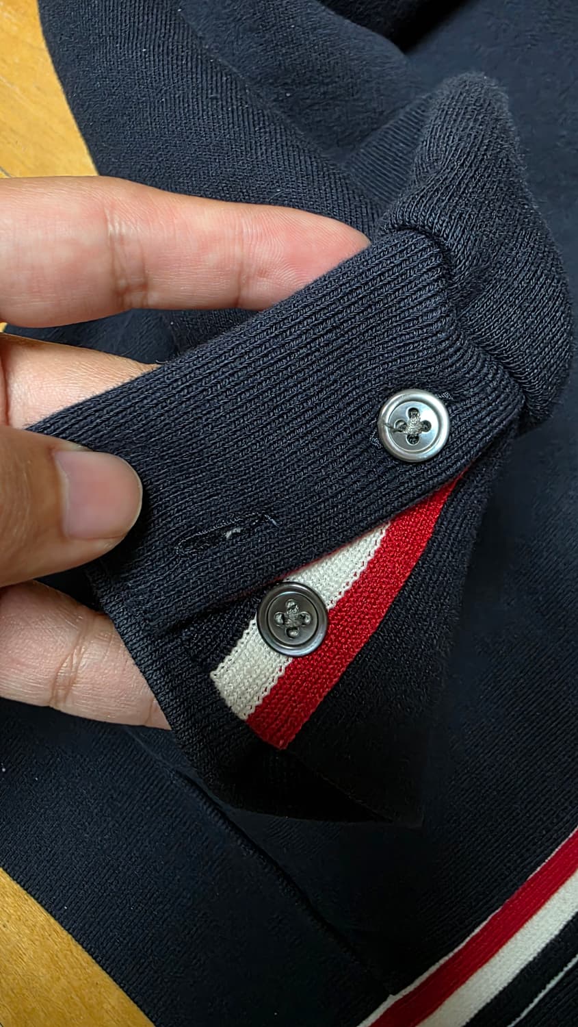 [4,새상품급]톰브라운 백삼선 맨투맨 상품이미지2