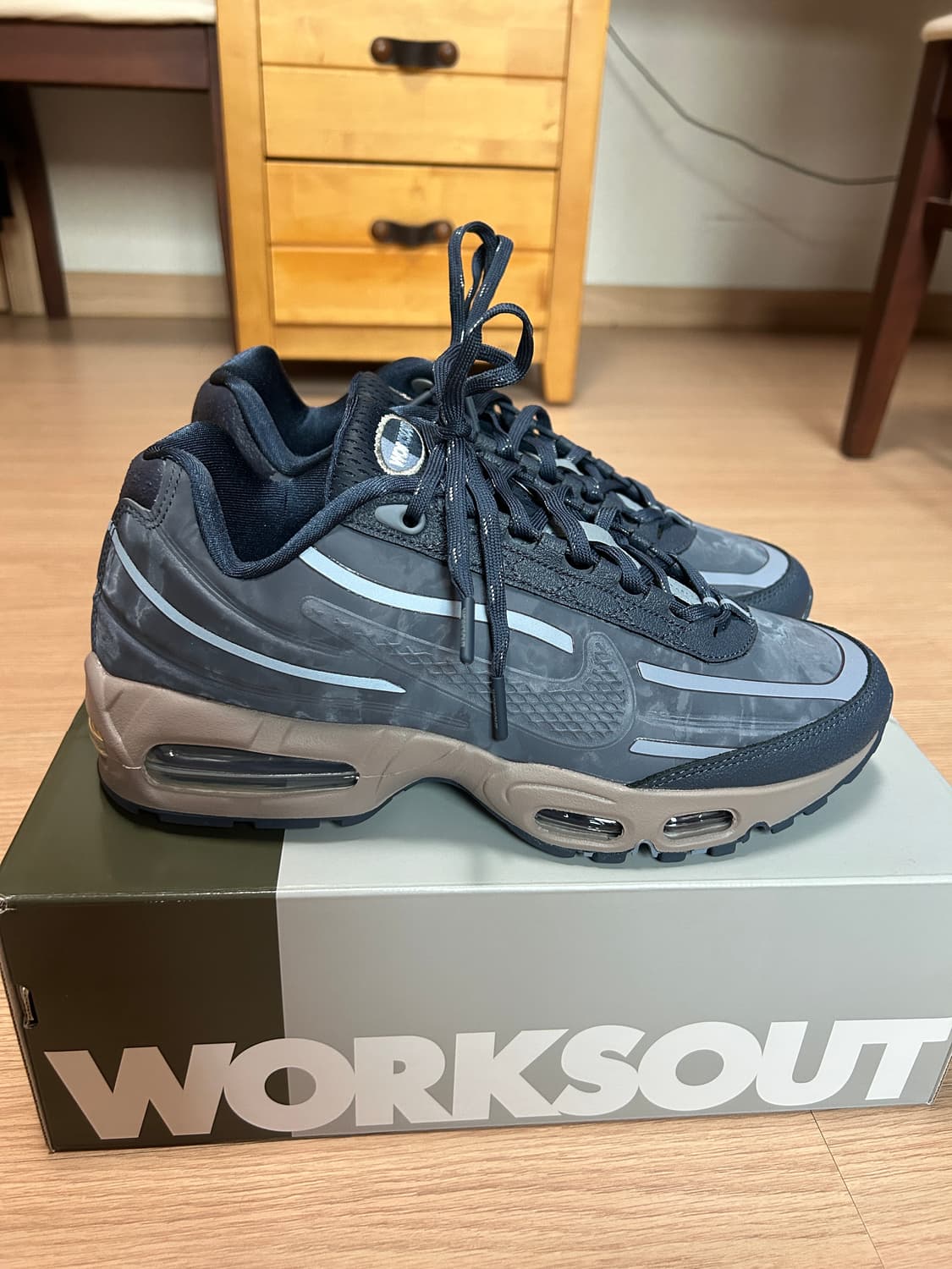 나이키 에어맥스95x웍스아웃 270 (새상품) 상품이미지1