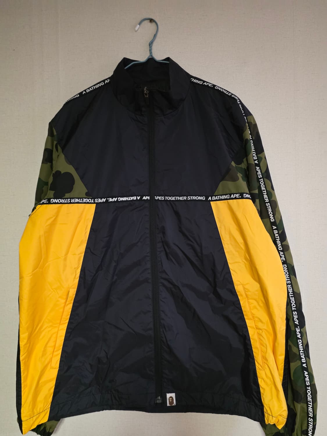 [L] 베이프 1ST 그린카모 테이프 라인 바람막이 자켓 상품이미지1