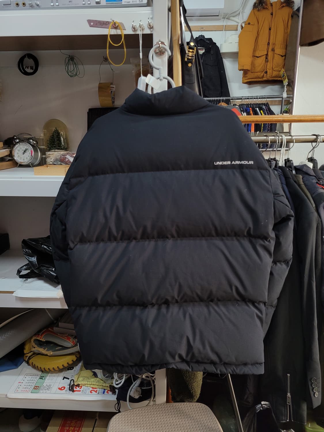 언더아머 블랙 다운 패딩 점퍼 오리털 상품이미지2