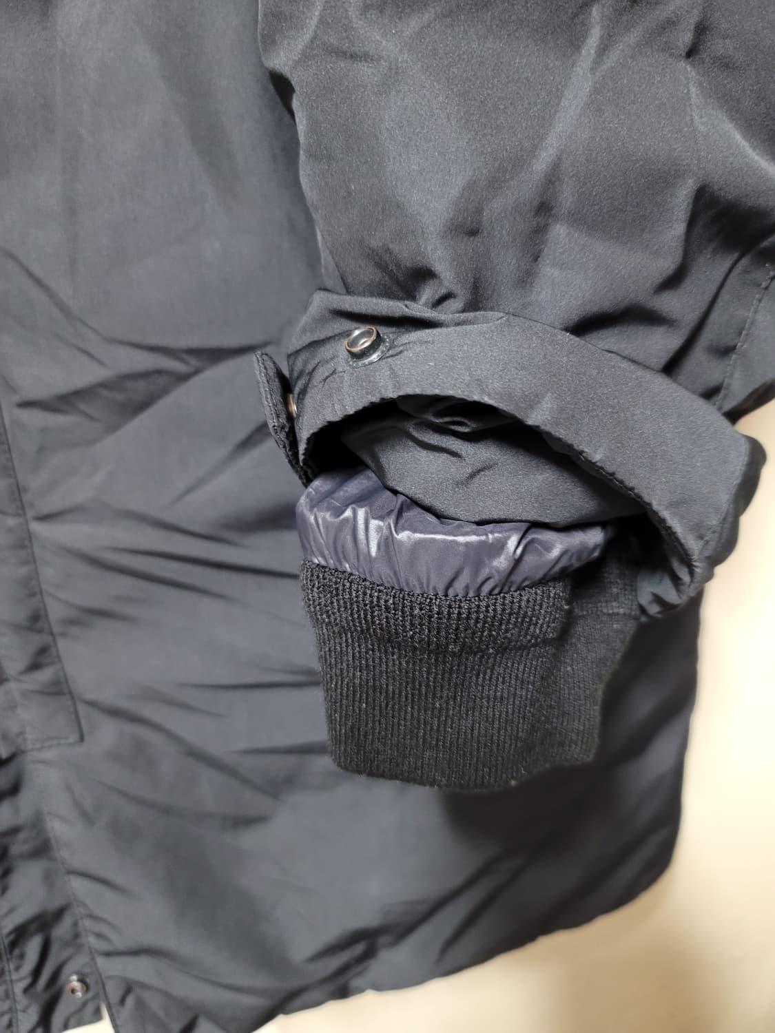 헤지스 로고패치 구스다운 후드코트 상품이미지3