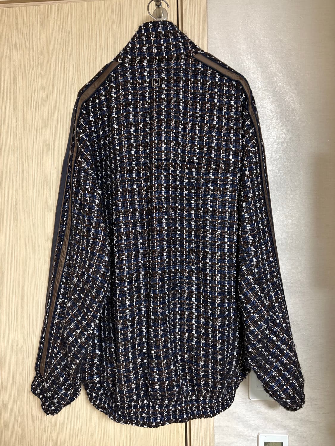 우영미 24fw 트위드 트랙 자켓 브라운 48 상품이미지2