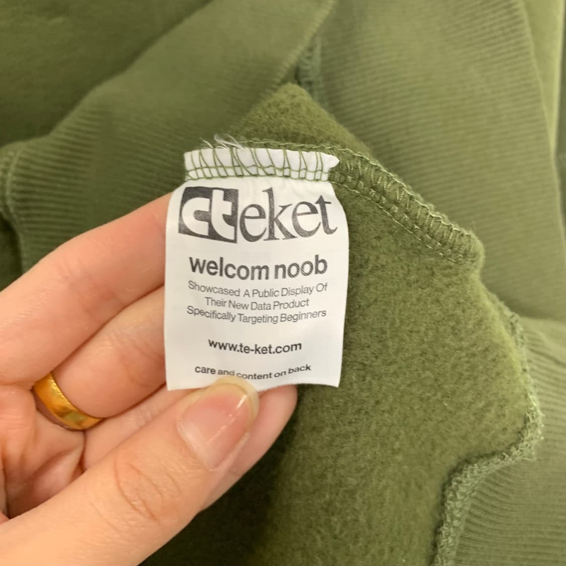 테켓 스펠아웃 카키 후드티 상품이미지5