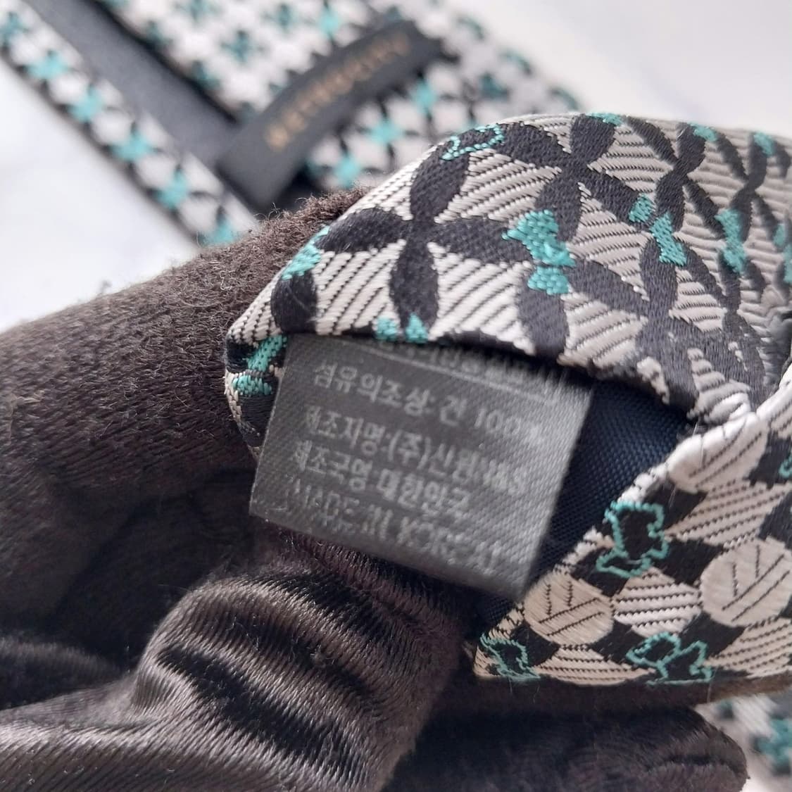 메트로시티 실크 블랙 패턴 넥타이 8.6cm A+등급 K2462
 상품이미지10