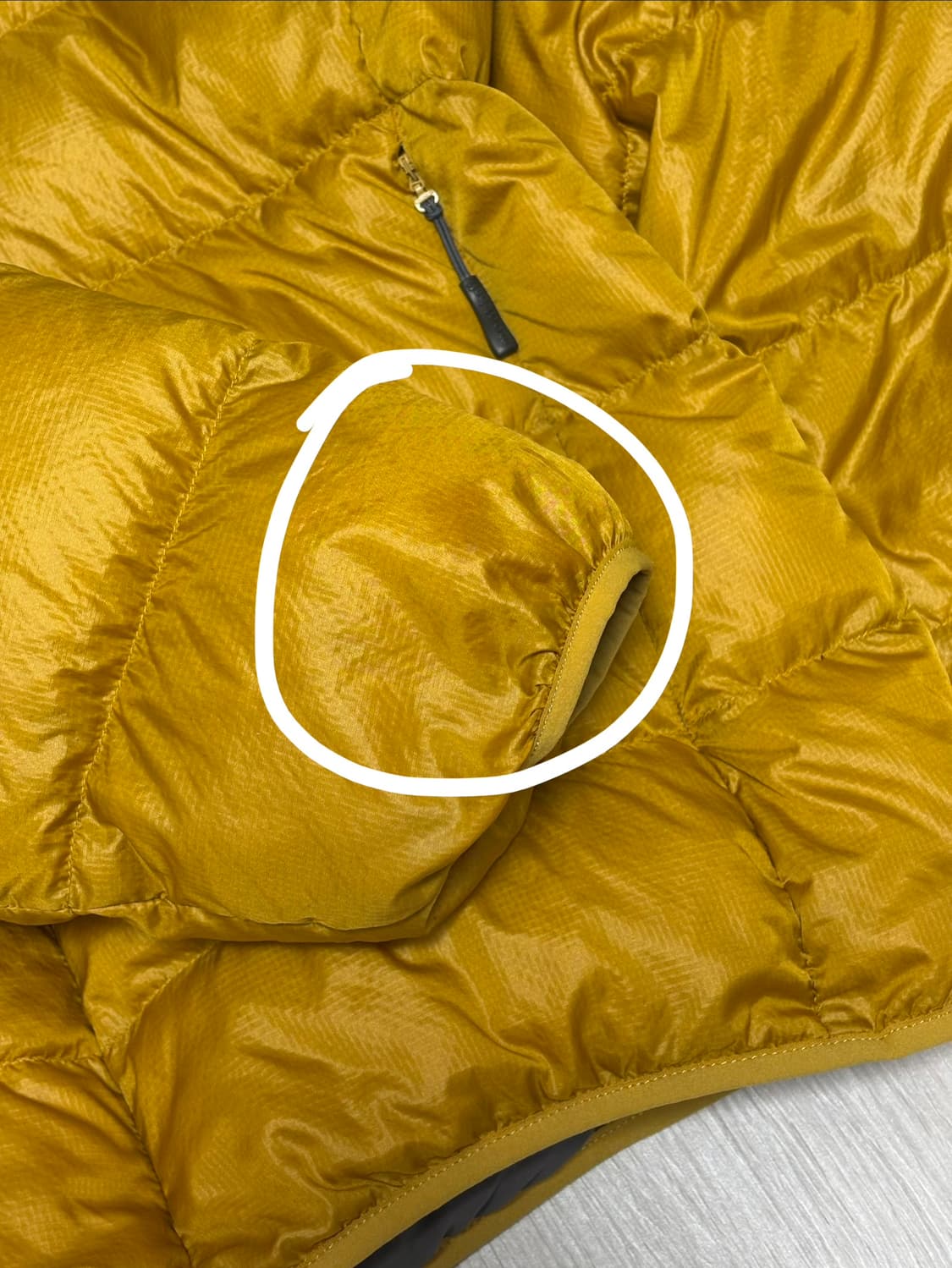 몽벨 알파인 라이트 다운 패딩 올리브 옐로우 상품이미지7