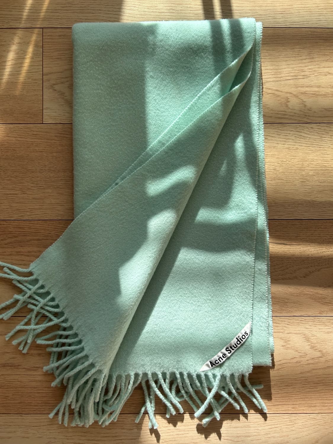 아크네 머플러 민트 그린 상품이미지3