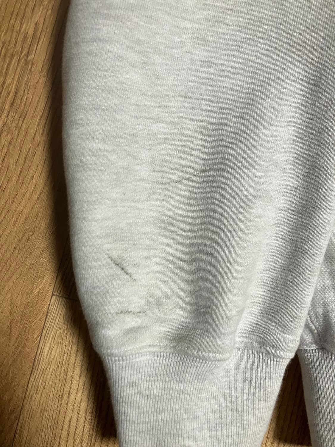 아웃스탠딩 맨투맨 상품이미지3