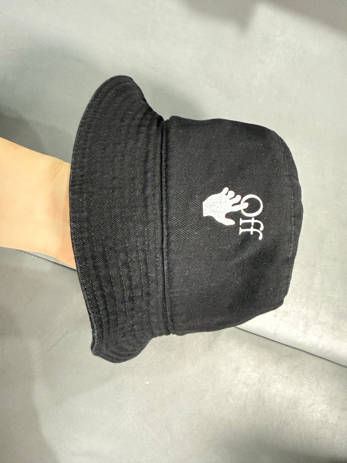 오프화이트 블랙 벙거지 모자 O/S 상품이미지1