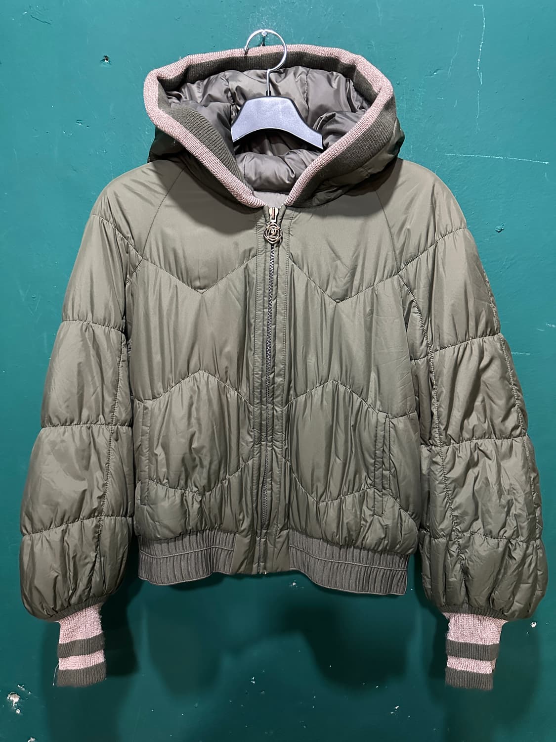 오즈세컨 카키 숏 여성패딩  상품이미지1