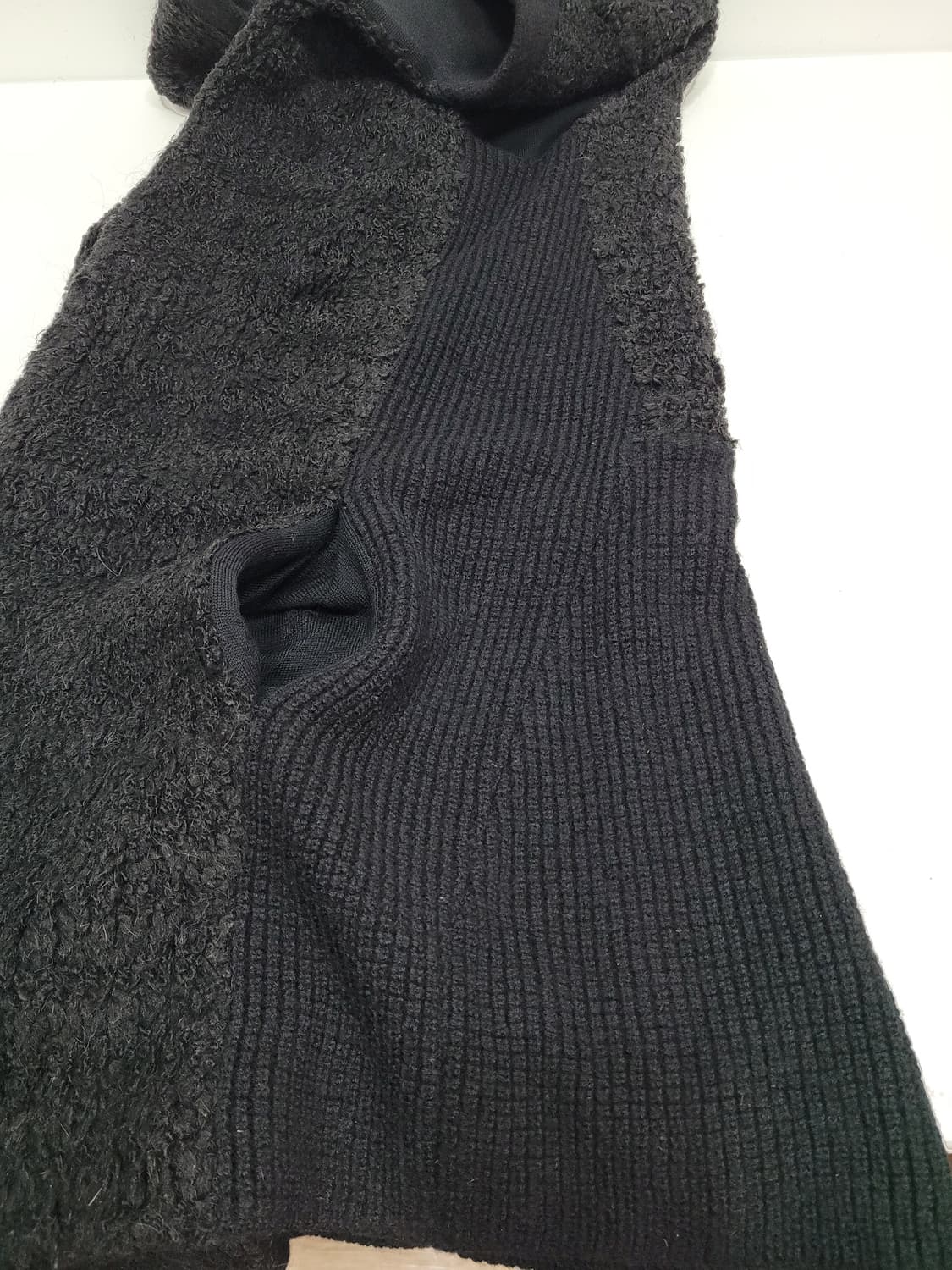 TIME 한섬 타임 부클레 울 알파카 롱 베스트 / 여 90(F) 블랙
 상품이미지4