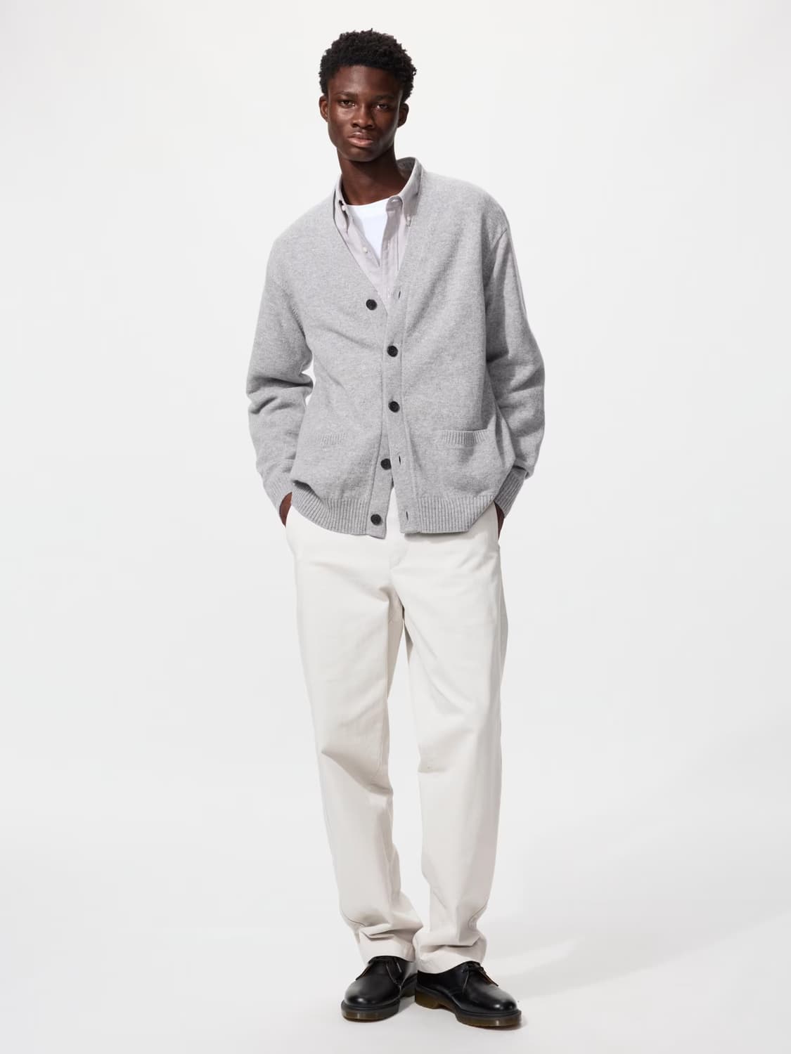 유니클로 스트레이트치노팬츠(릴랙스핏) - 내추럴 76 사이즈 상품이미지1