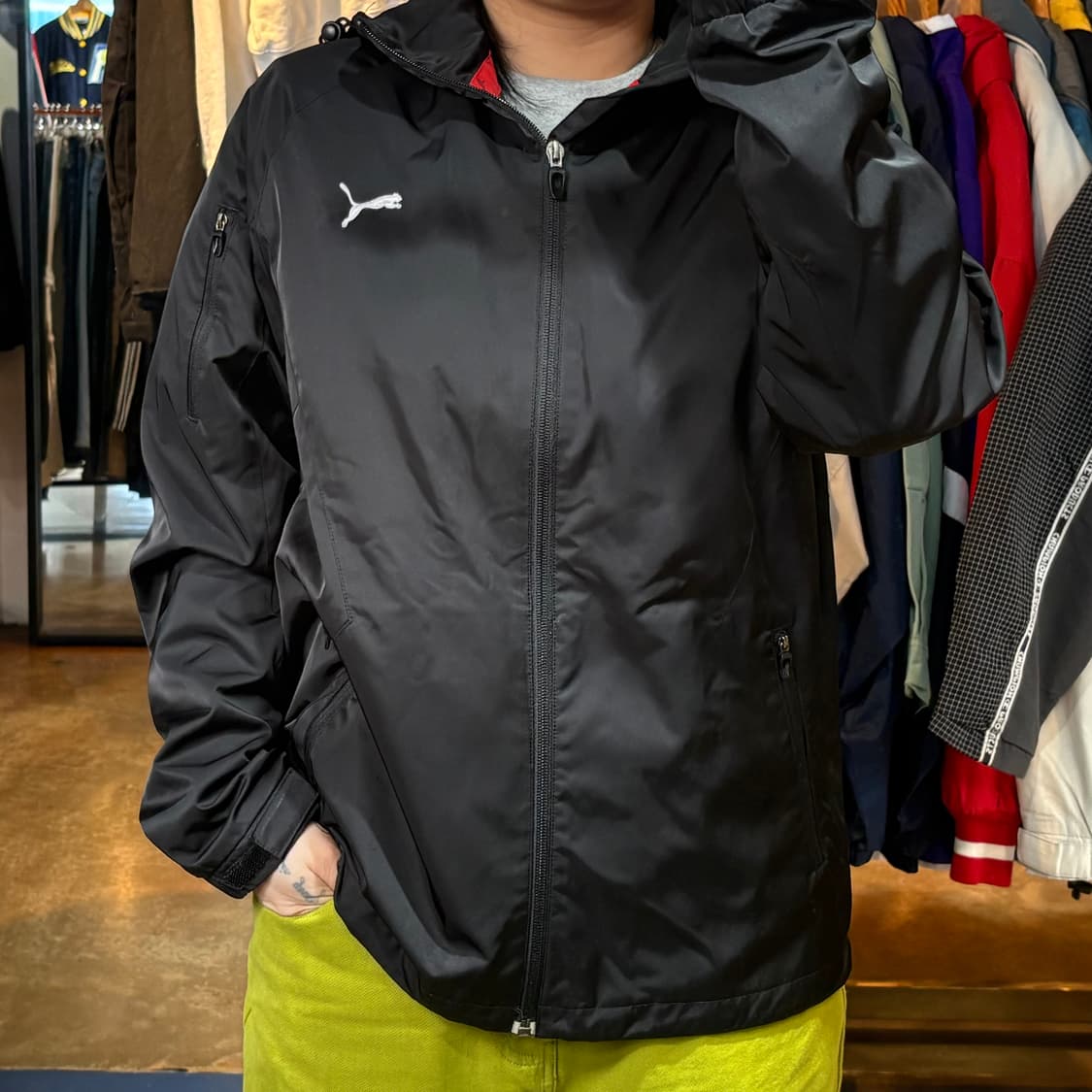푸마 블랙 바람막이 상품이미지1