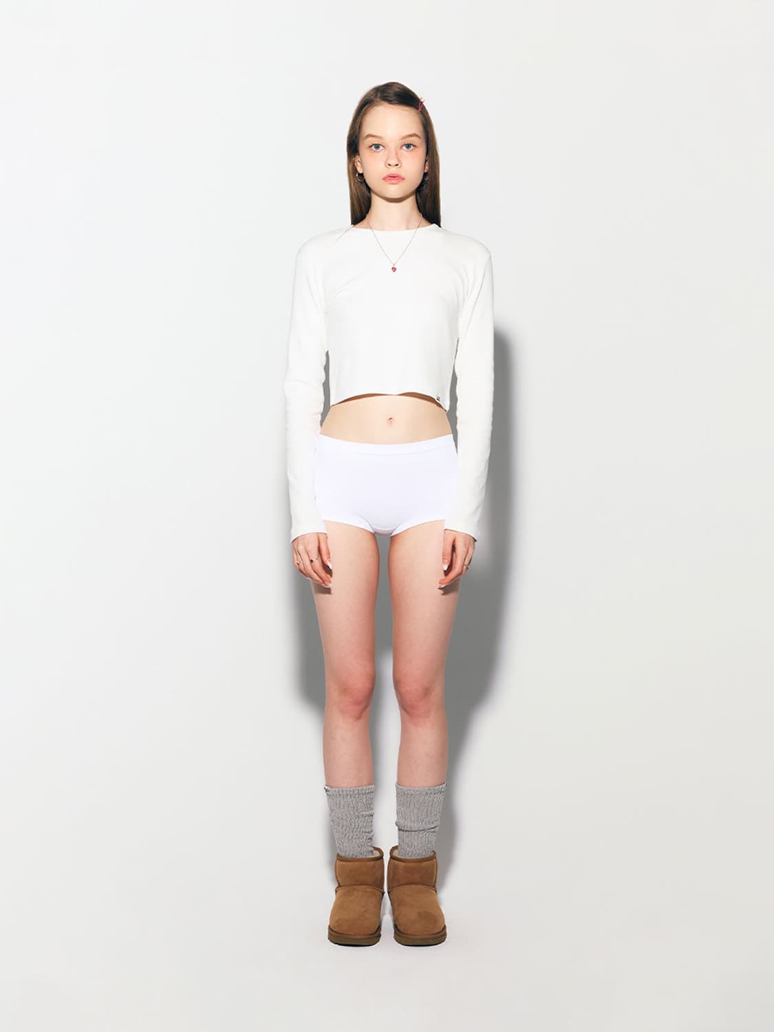 에즈이프캘리 베이직 크롭 롱슬리브 새상품 상품이미지2