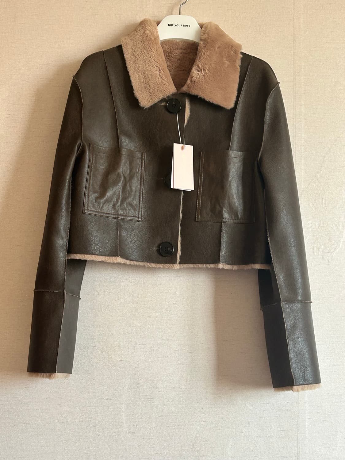 택O) [s] 낫유어로즈 숏 리버시블 레더 무스탕 브라운 상품이미지8