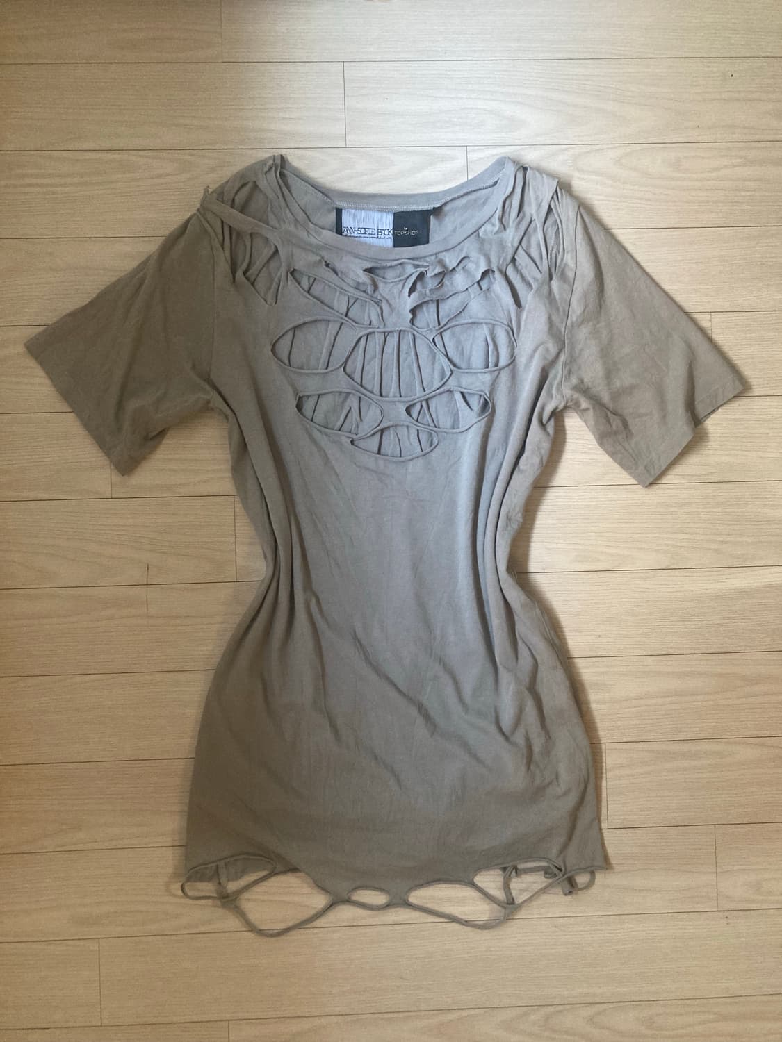distressed cutout tee dress 상품이미지1