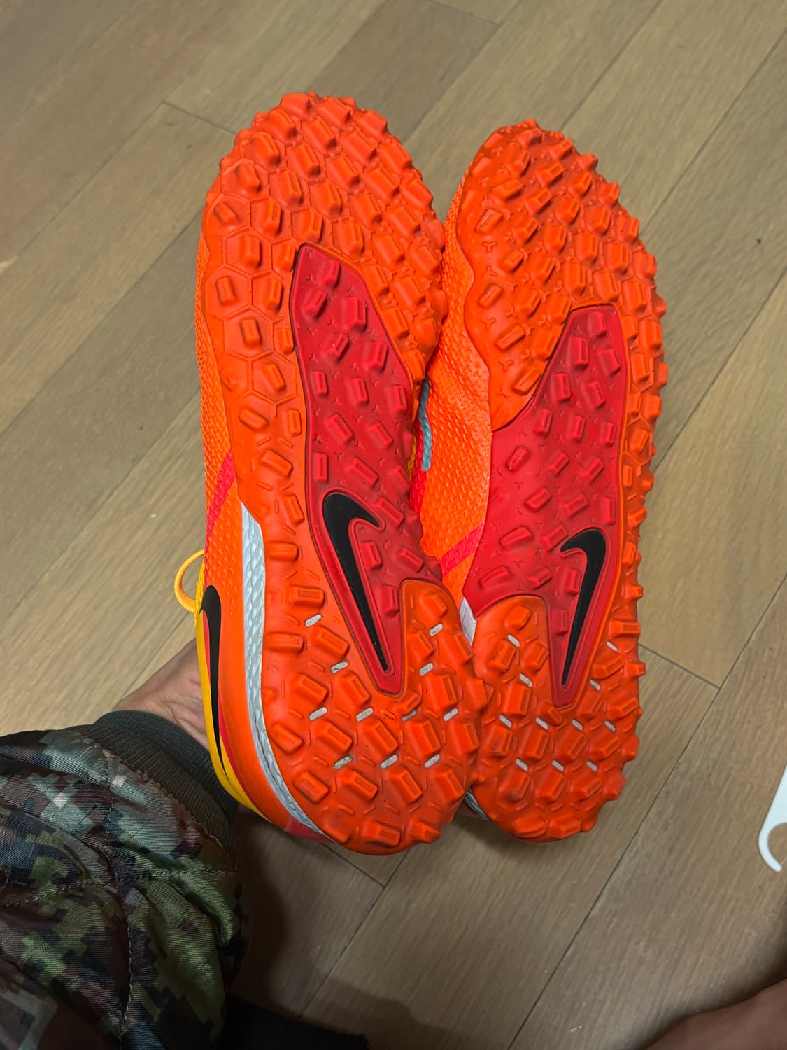 나이키 팬텀 gt2 프로 tf 255 상품이미지4