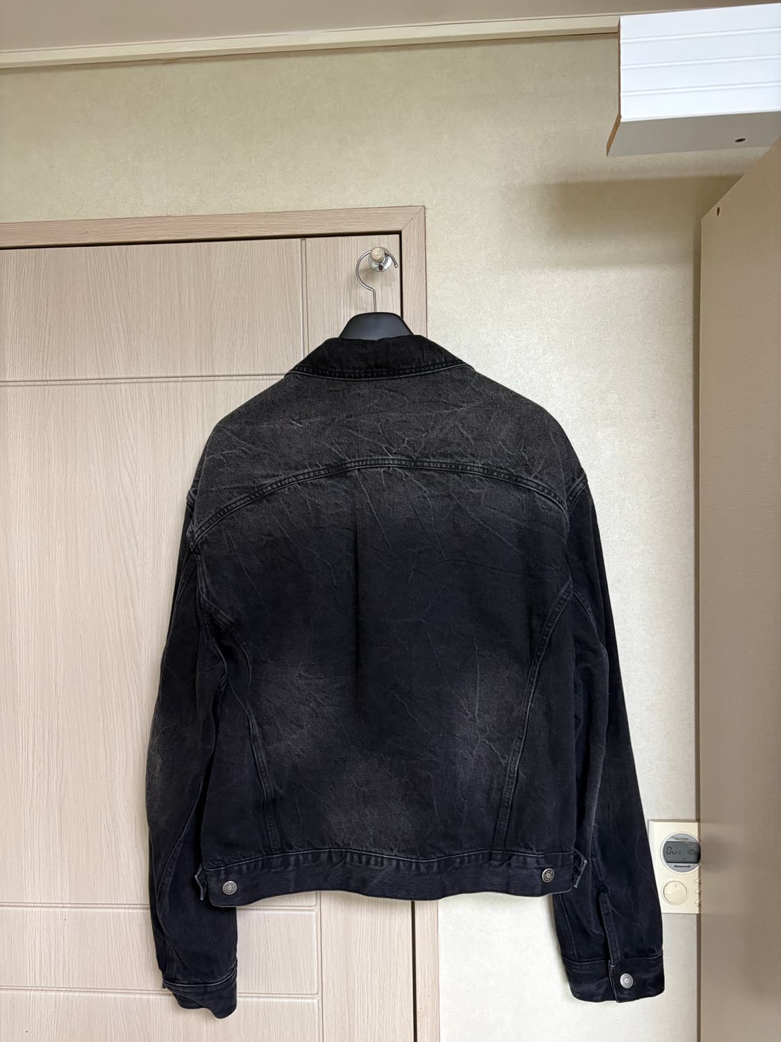 엘무드 모노 데님 트러커 크랙블랙(48) 상품이미지8