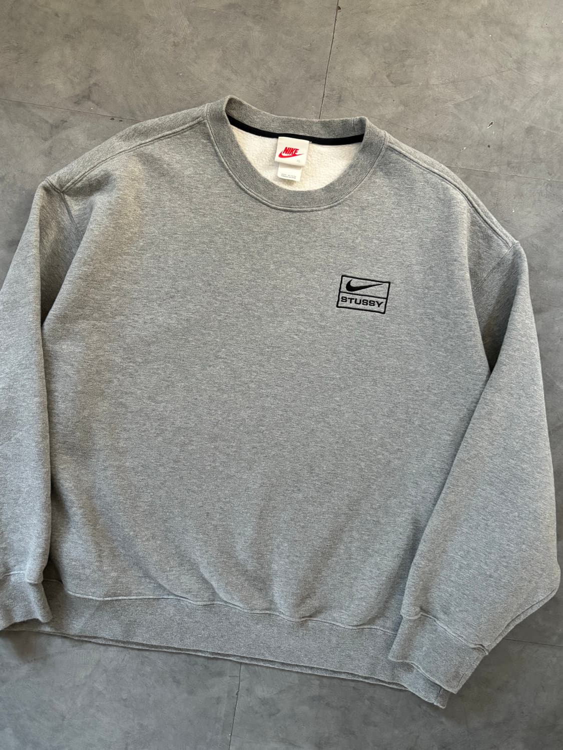 Nike x Stussy 그레이 맨투맨 상품이미지1