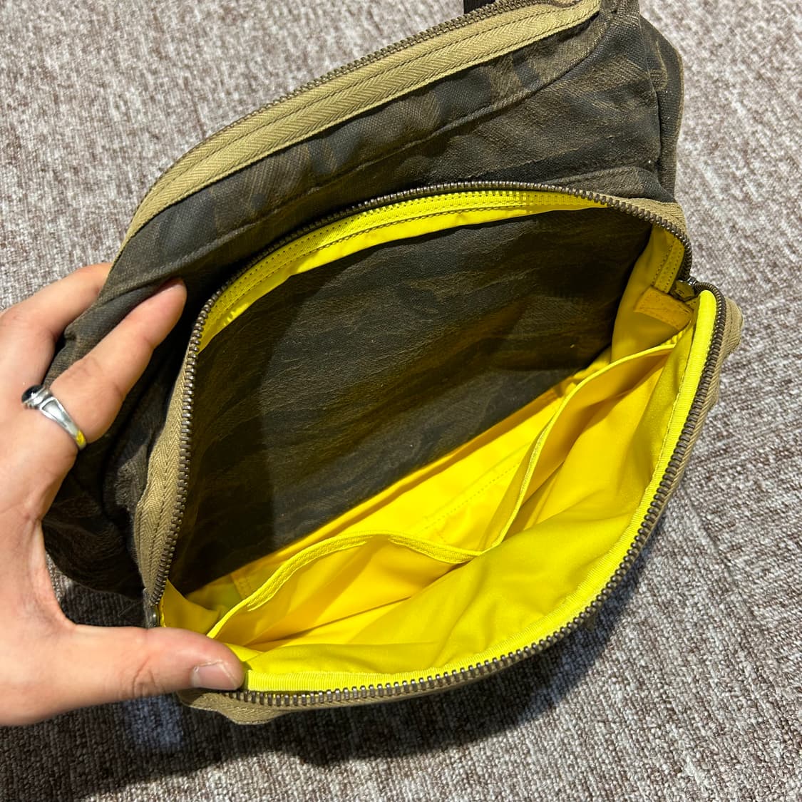 요시다 포터 타이거 카모 크로스백 70주년 P109 상품이미지4