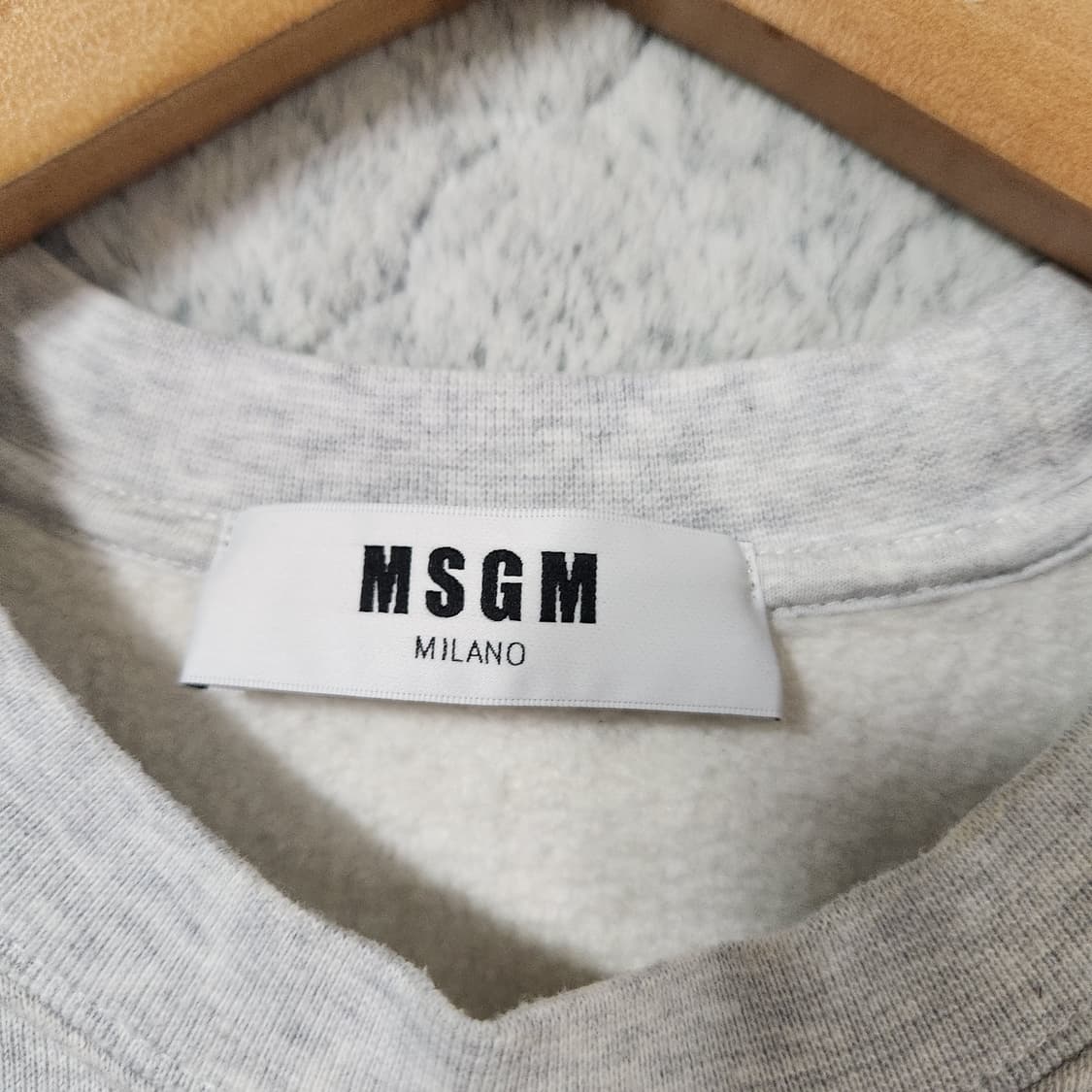 J8 [S] MSGM Milano 맨투맨 티셔츠

 상품이미지3
