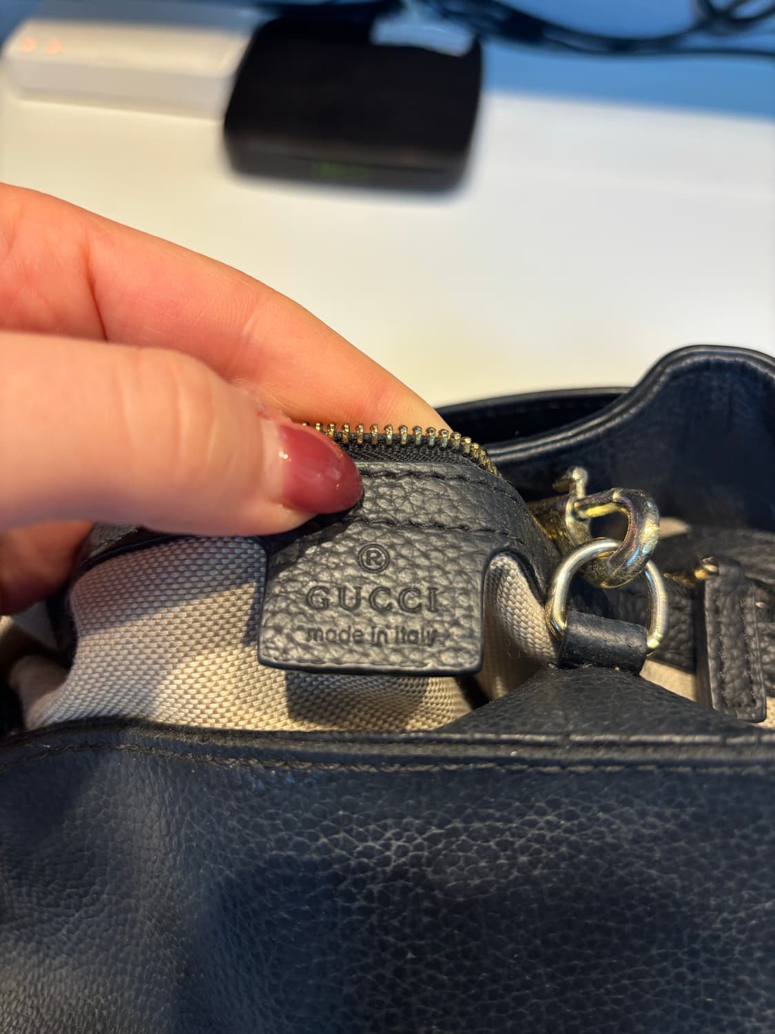 [제목] [정품] 구찌 소호 테슬 체인 숄더백 블랙 (GUCCI) 상품이미지2