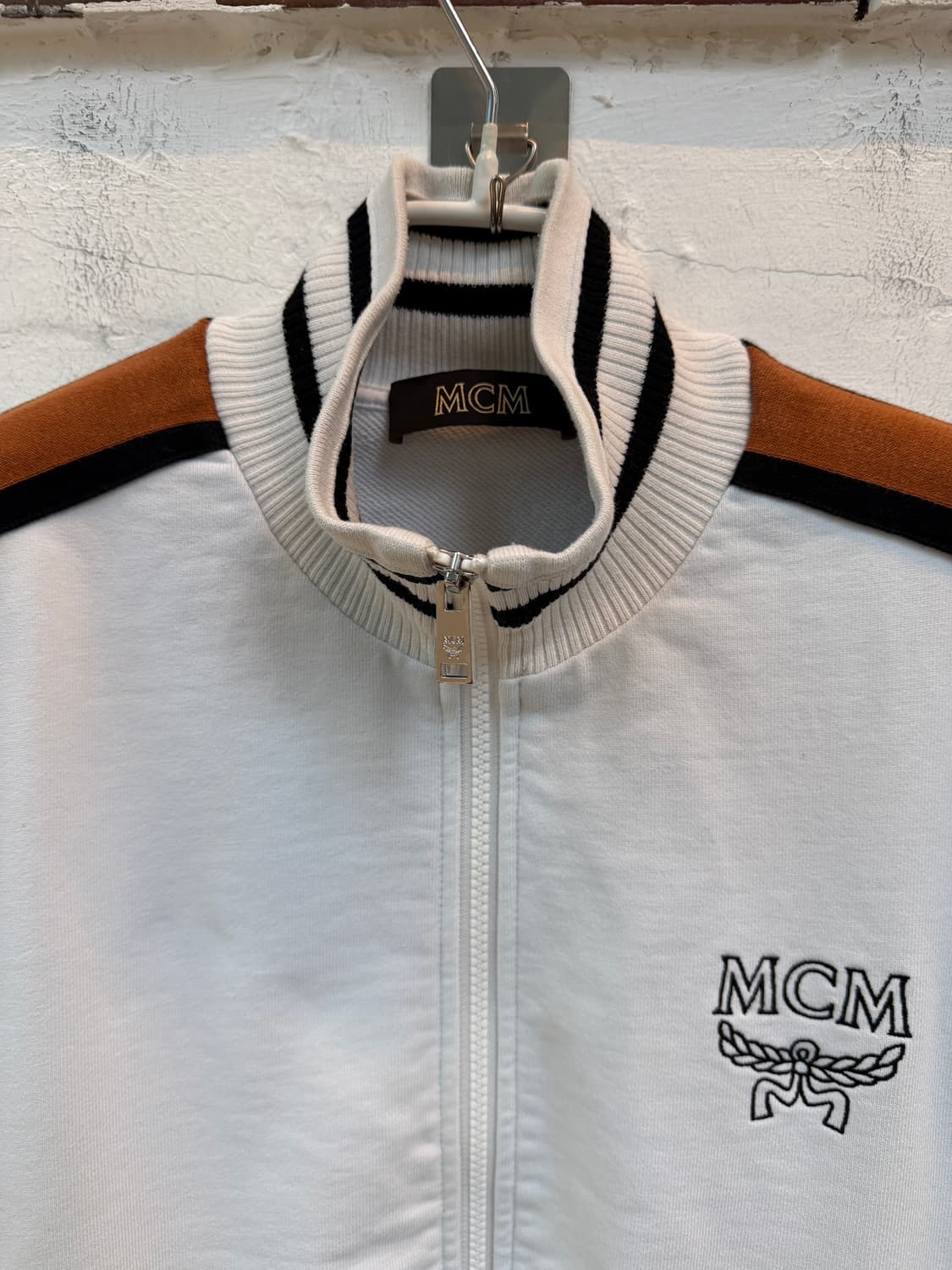 MCM 엠씨엠 클래식 로고 트랙 자켓 L 상품이미지2