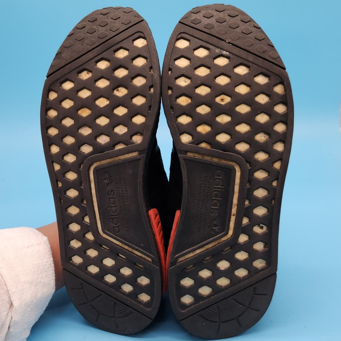 ee 아디다스 NMD R1 남성운동화275 상품이미지3