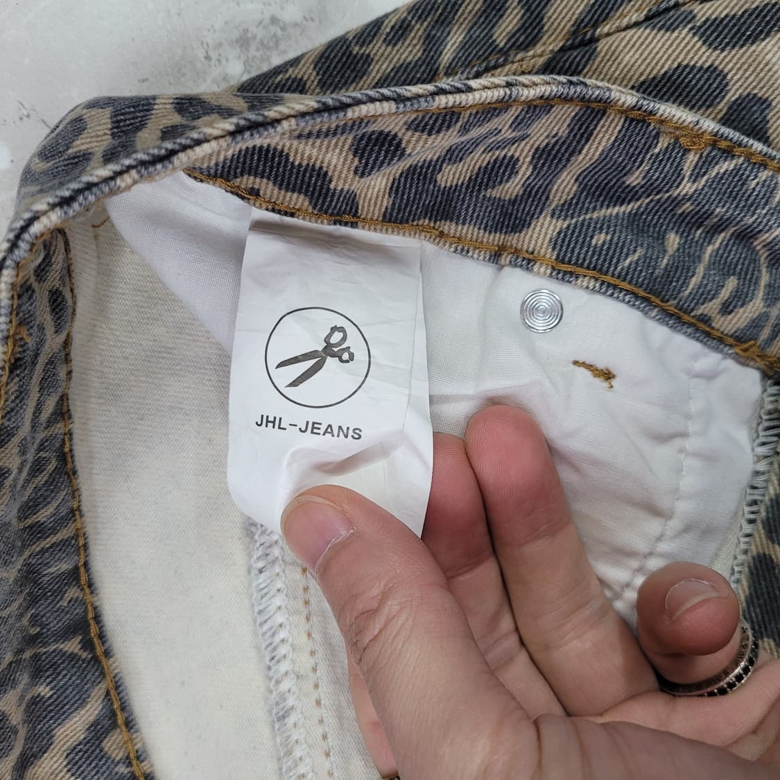 JHL Jeans 레오파드 패턴 와이드 데님 팬츠 상품이미지5