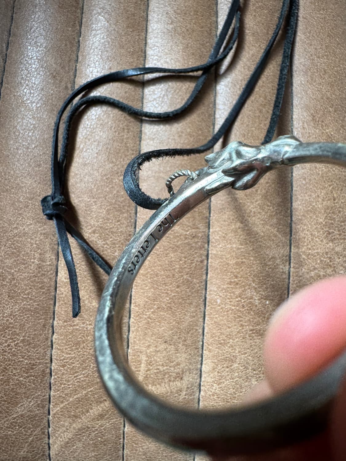 더 레터스 홀더 목걸이 상품이미지2