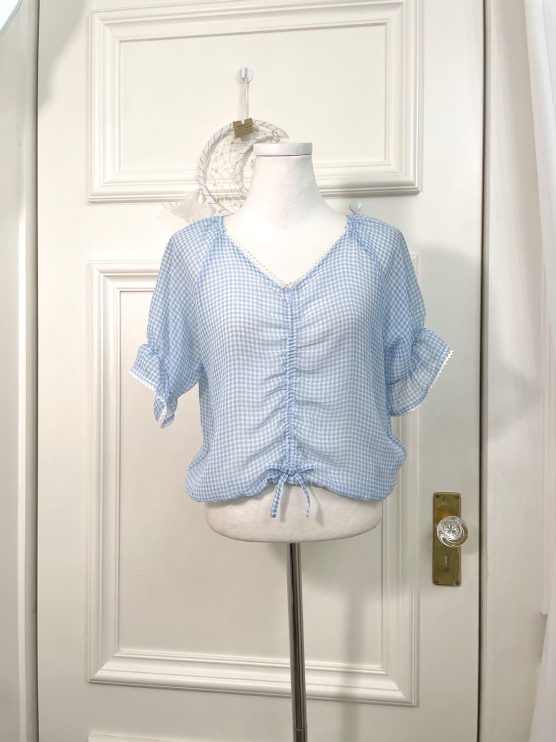 sky blue check shirring chiffon blouse 상품이미지1