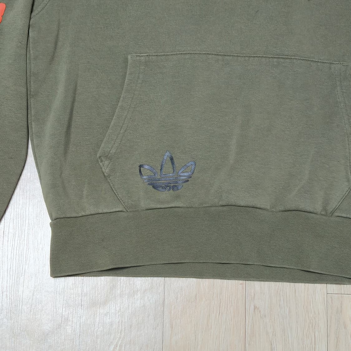 아디다스 Originals 후드티 카키 상품이미지4