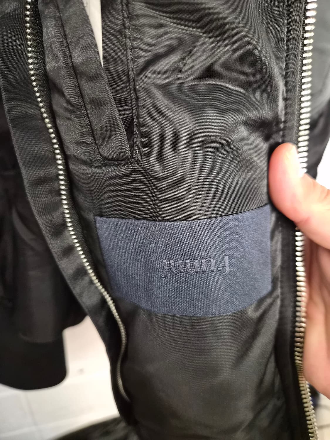 44) junn.j 준지 디테처블 MA-1 점퍼 팝니다 상품이미지4