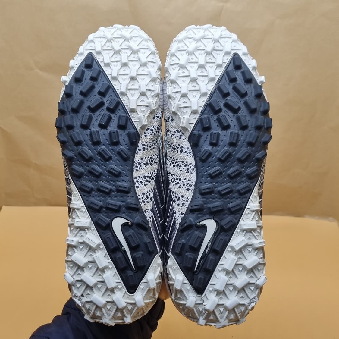 나이키 머큐리얼 베이퍼13 프로 풋살화265 상품이미지3