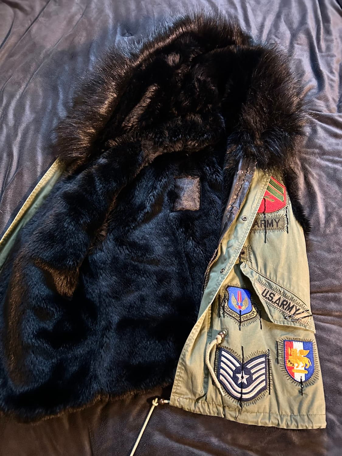 Military Patch Fur Vest 상품이미지4